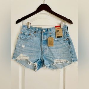 Levi’s 501 Shorts - Size 26